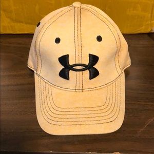 Peachy under armour hat.